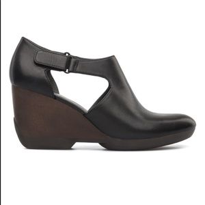 Camper Laura Wooden Wedge Heel